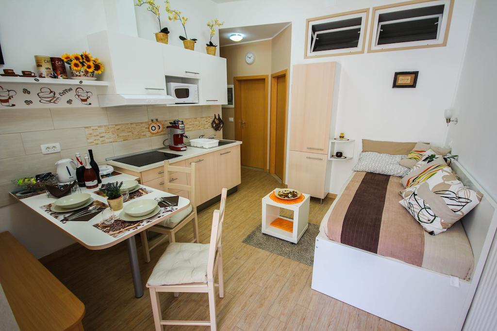 Apartments Lavanda & Cappuccino Portorož Zimmer foto